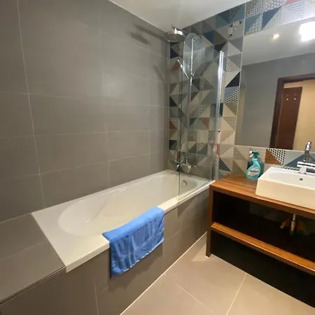 Golden Fish Xia بلزن