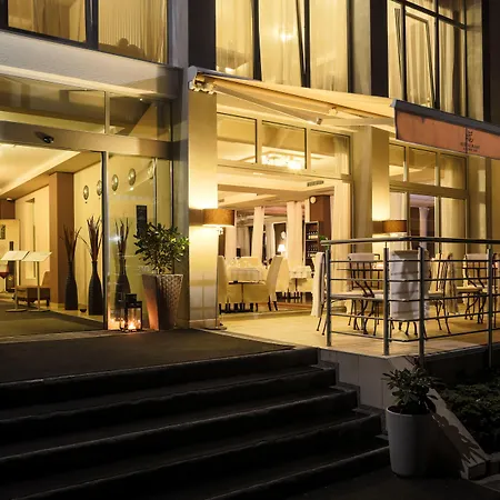 Golden Fish Xia شقة فندقية بلزن