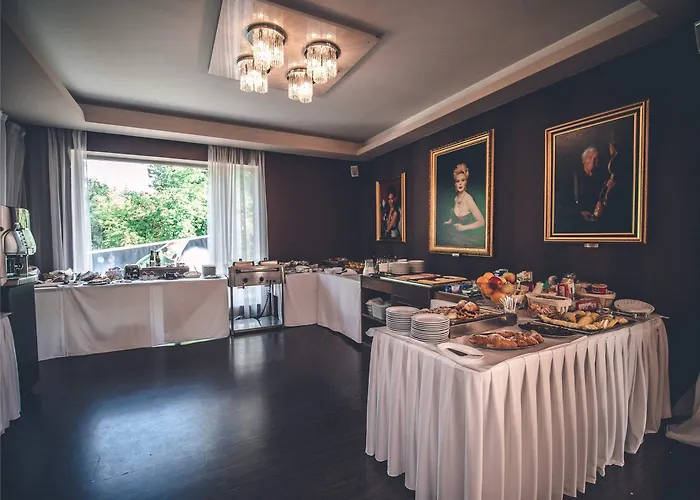 Golden Fish Xia Lejlighedshotel Plzeň